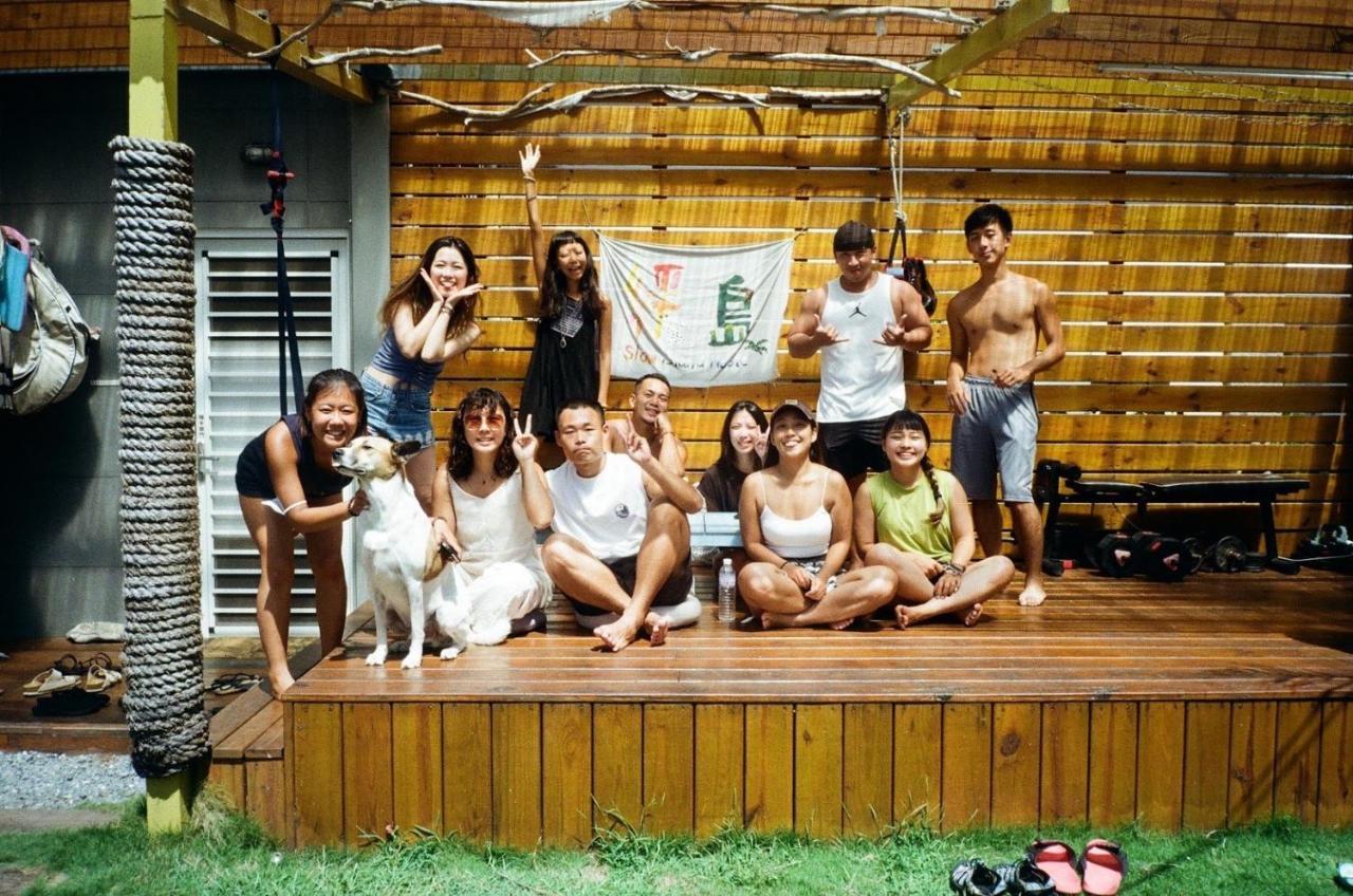 Slow Island Hostel 緑島郷 エクステリア 写真