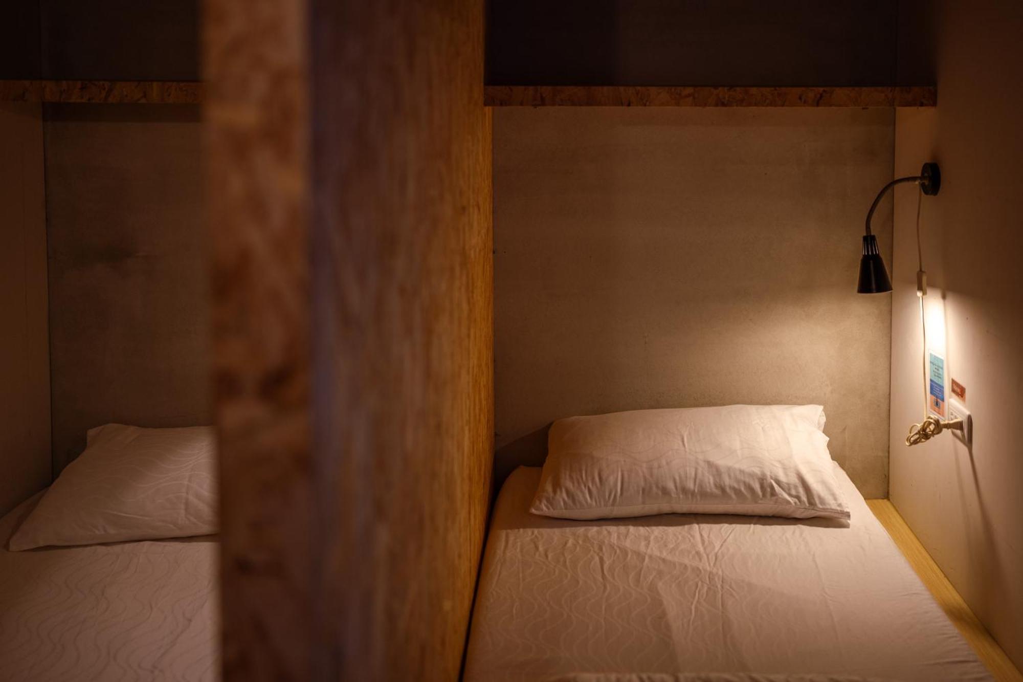 Slow Island Hostel 緑島郷 エクステリア 写真